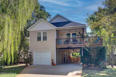 423 Burns Dr, Kill Devil Hills, NC 27948