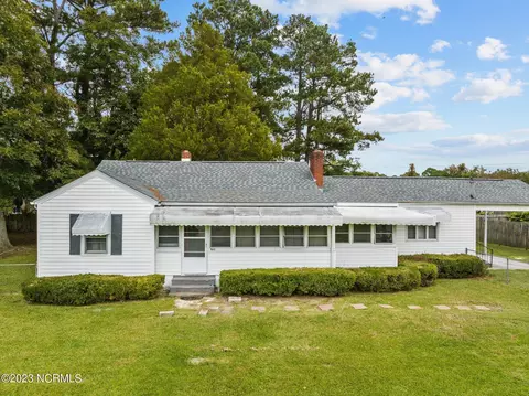 611 First Ave, Vanceboro, NC 28586