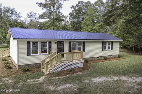 300 Holly Dr, Rocky Mount, NC 27803