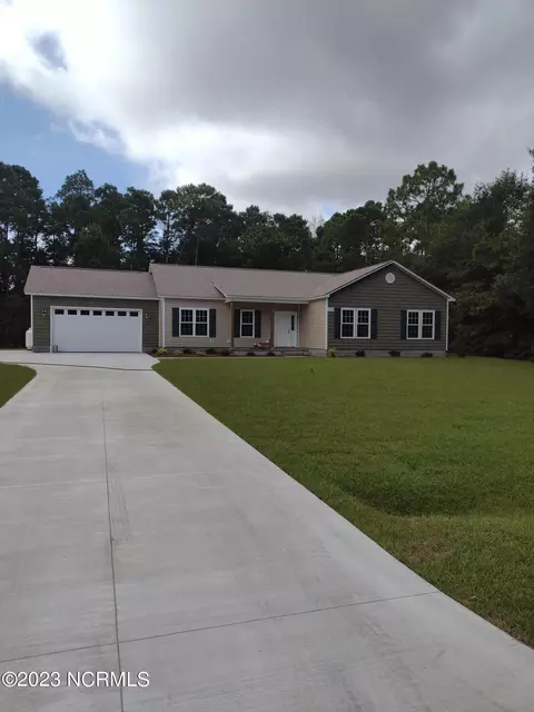 117 Greyson Ln, Newport, NC 28570