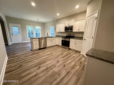 901 Marshview Ct, Hubert, NC 28539 photo 7