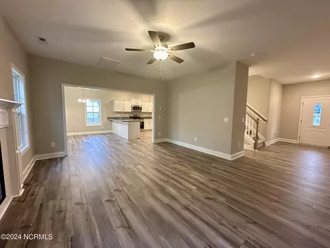 901 Marshview Ct, Hubert, NC 28539 photo 5