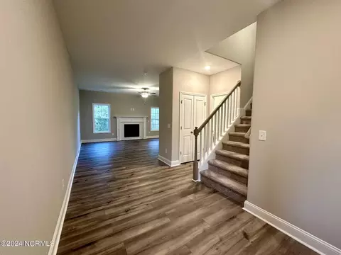 901 Marshview Ct, Hubert, NC 28539 photo 2