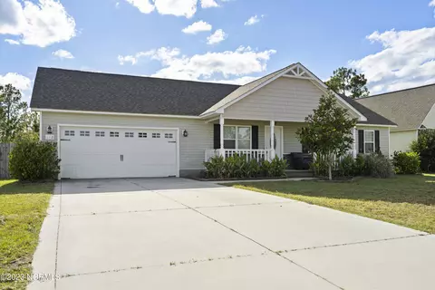112 Rosemary Ave, Hubert, NC 28539