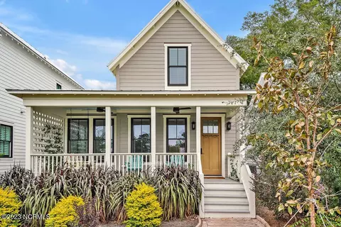 516 N Burrington Ave, Southport, NC 28461