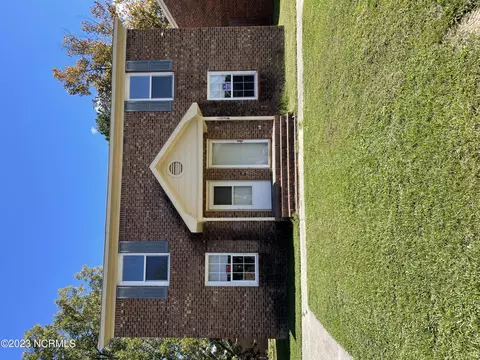 102 A B Shiloh Dr, Greenville, NC 27834