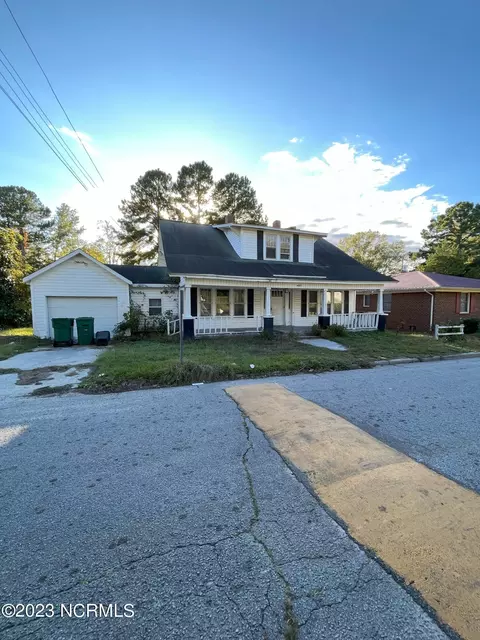 405 N Elm St, Williamston, NC 27892