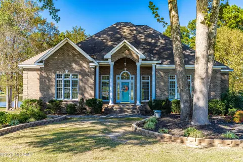 5106 Overlook Dr, Elm City, NC 27822