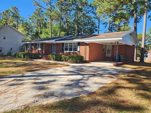 122 Hillsdale Dr, Wilmington, NC 28403