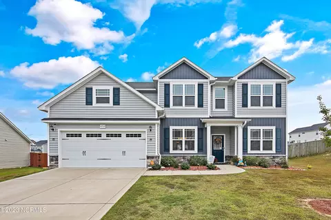 474 Angel Oak Dr, Bunnlevel, NC 28323