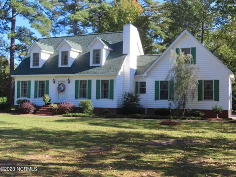 3271 Dickinson Ave, Greenville, NC 27834