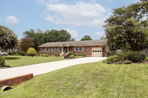 4637 Riplee Dr, Wilmington, NC 28405