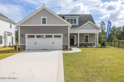 106 Ivy Ct, Burgaw, NC 28425
