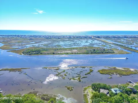 203 Shoreline Dr E, Sunset Beach, NC 28468 photo 11