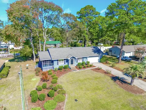 203 Shoreline Dr E, Sunset Beach, NC 28468 photo 9
