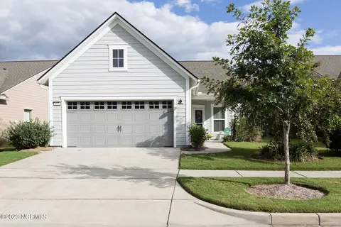417 Deveraux Dr, Wilmington, NC 28412