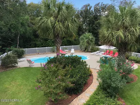 111 Fawn Dr, Emerald Isle, NC 28594