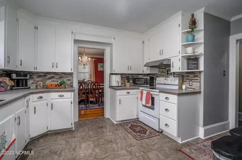 304 E Franklin St, Williamston, NC 27892 photo 12