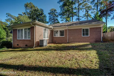 304 E Franklin St, Williamston, NC 27892 photo 36