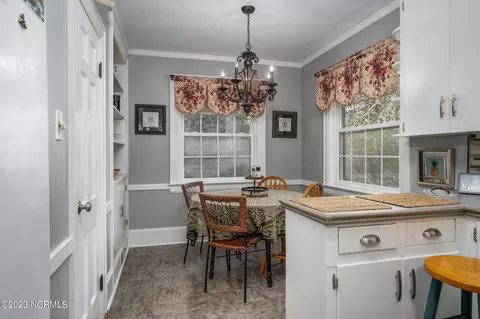 304 E Franklin St, Williamston, NC 27892 photo 9