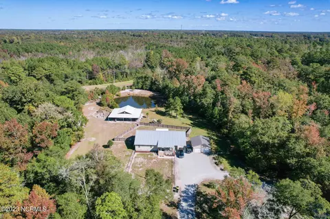 99 Lewis Dr, New Bern, NC 28560