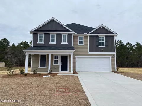 225 Walters Run Dr, Raeford, NC 28376