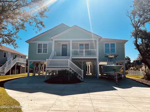 10505 Island Cir, Emerald Isle, NC 28594