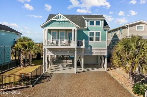 153 Sailfish Dr, Holden Beach, NC 28462