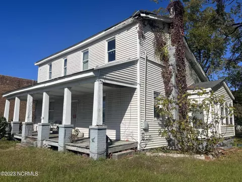 407 E Main St, Murfreesboro, NC 27855 photo 7