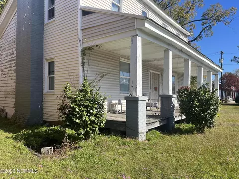 407 E Main St, Murfreesboro, NC 27855 photo 3