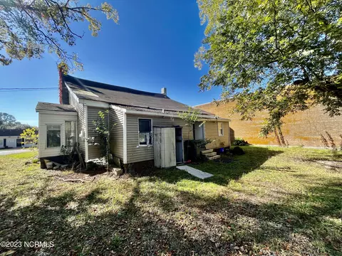 407 E Main St, Murfreesboro, NC 27855 photo 10