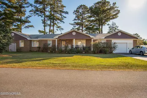 204 Mccoy Ave, Cove City, NC 28523