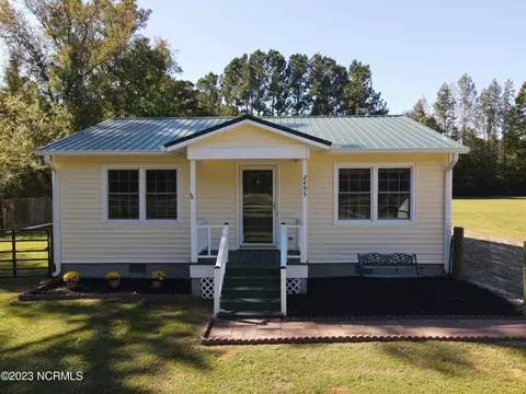 2495 Us Highway 117 N, Burgaw, NC 28425