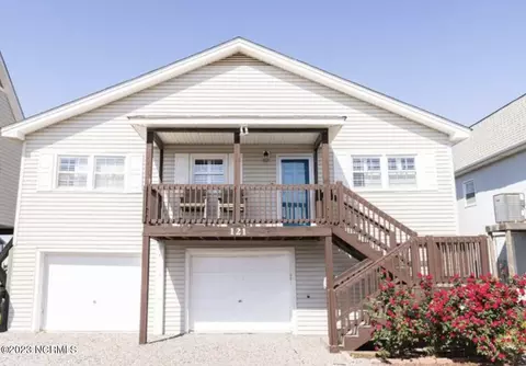 121 Burlington St, Holden Beach, NC 28462