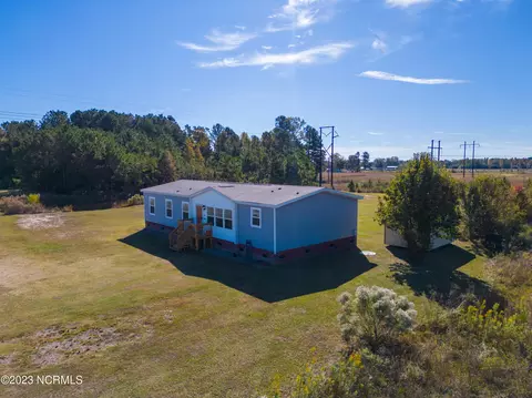 1255 Willoughby Rd, Tabor City, NC 28463