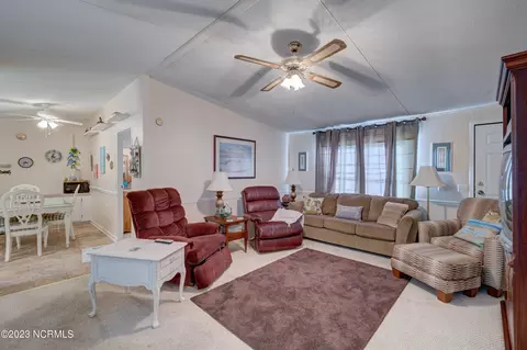 108 Pine Ridge Ct, Hampstead, NC 28443 photo 7