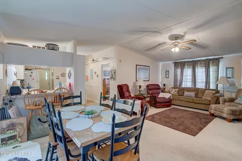 108 Pine Ridge Ct, Hampstead, NC 28443 photo 9