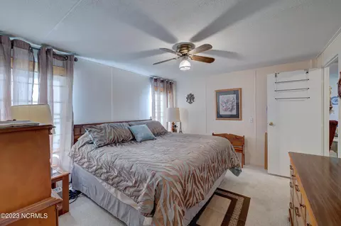 108 Pine Ridge Ct, Hampstead, NC 28443 photo 16