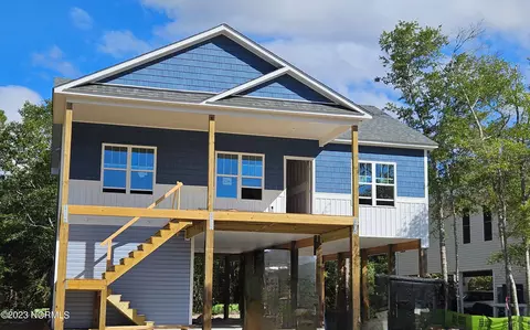 2804 W Oak Island Dr, Oak Island, NC 28465