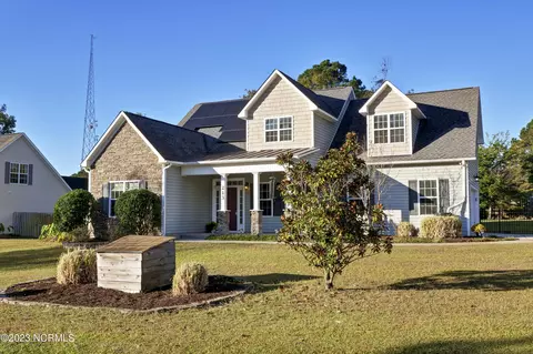 213 Contrail Rd, Hampstead, NC 28443