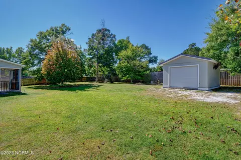 213 Contrail Rd, Hampstead, NC 28443 photo 8