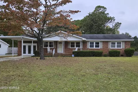 342 Green Meadows Dr, Wilmington, NC 28405