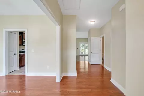 49 Feather Ln, Rocky Point, NC 28457 photo 2