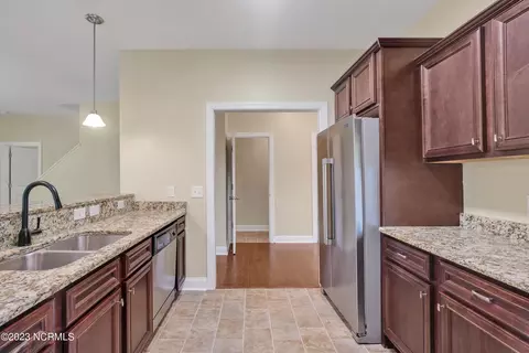 49 Feather Ln, Rocky Point, NC 28457 photo 9
