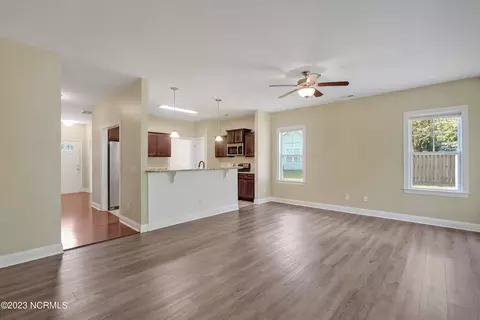 49 Feather Ln, Rocky Point, NC 28457 photo 12