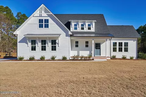 6 Spearhead Dr, Whispering Pines, NC 28327