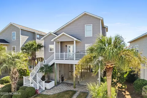 10 Oleander Ln, Ocean Isle Beach, NC 28469
