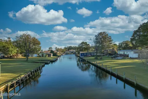 110 Canal Ct, Grandy, NC 27939 photo 8