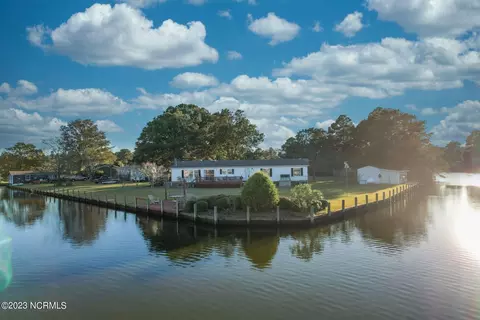 110 Canal Ct, Grandy, NC 27939 photo 2