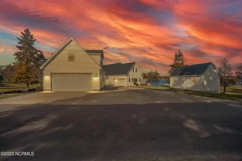 207 Bay Ct, Hertford, NC 27944